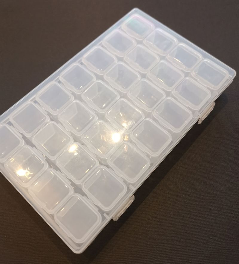 [805 1017 010] Sortierbox aus Kunststoff 10.7 x 17.3 x 2.5cm